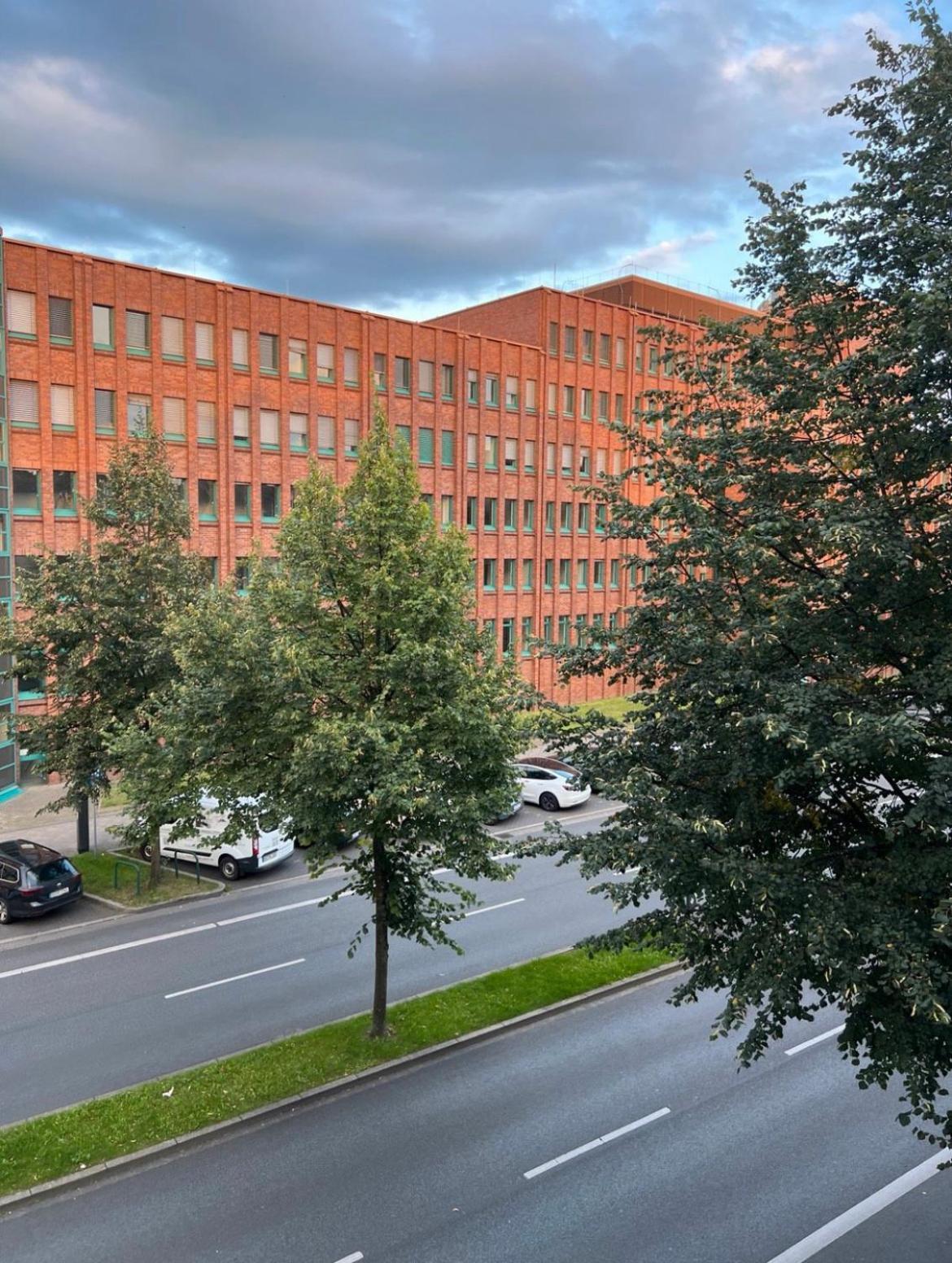 Moderne Und Helle Ferienwohnung Im Herzen Der Stadt Dortmund Esterno foto