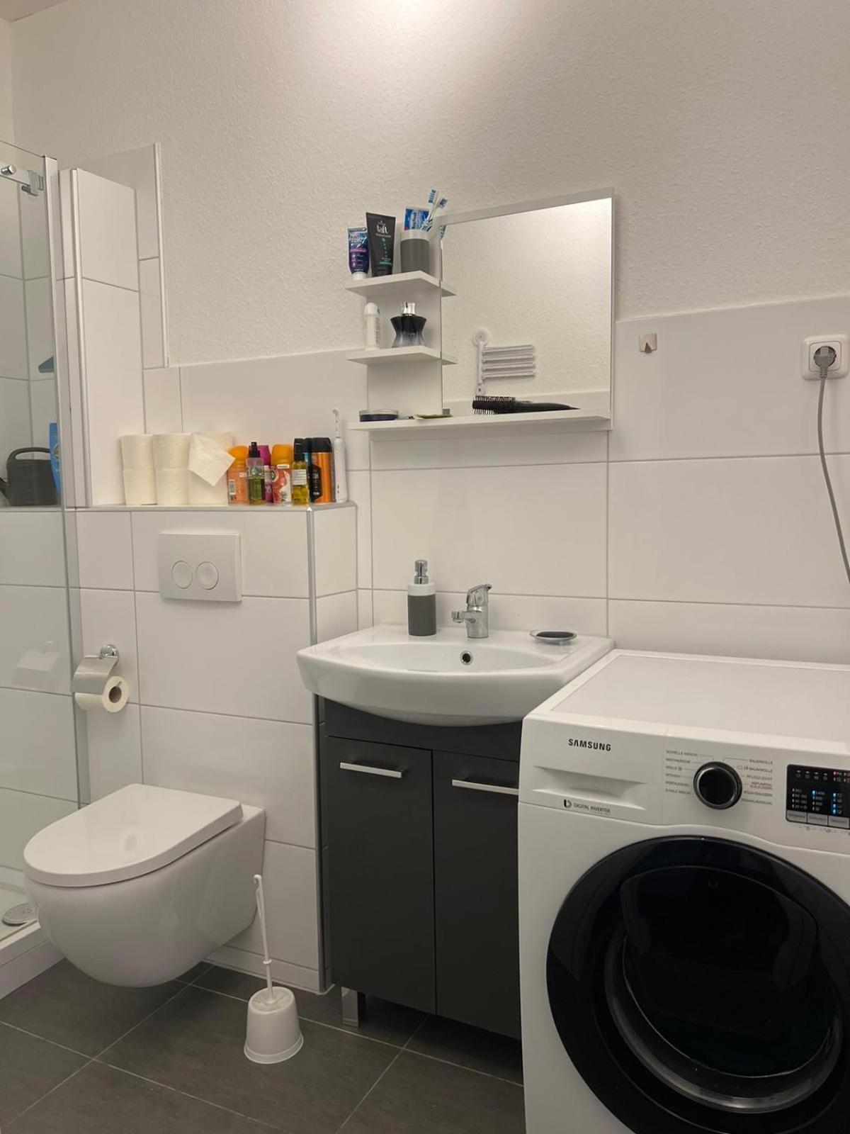 Moderne Und Helle Ferienwohnung Im Herzen Der Stadt Dortmund Esterno foto